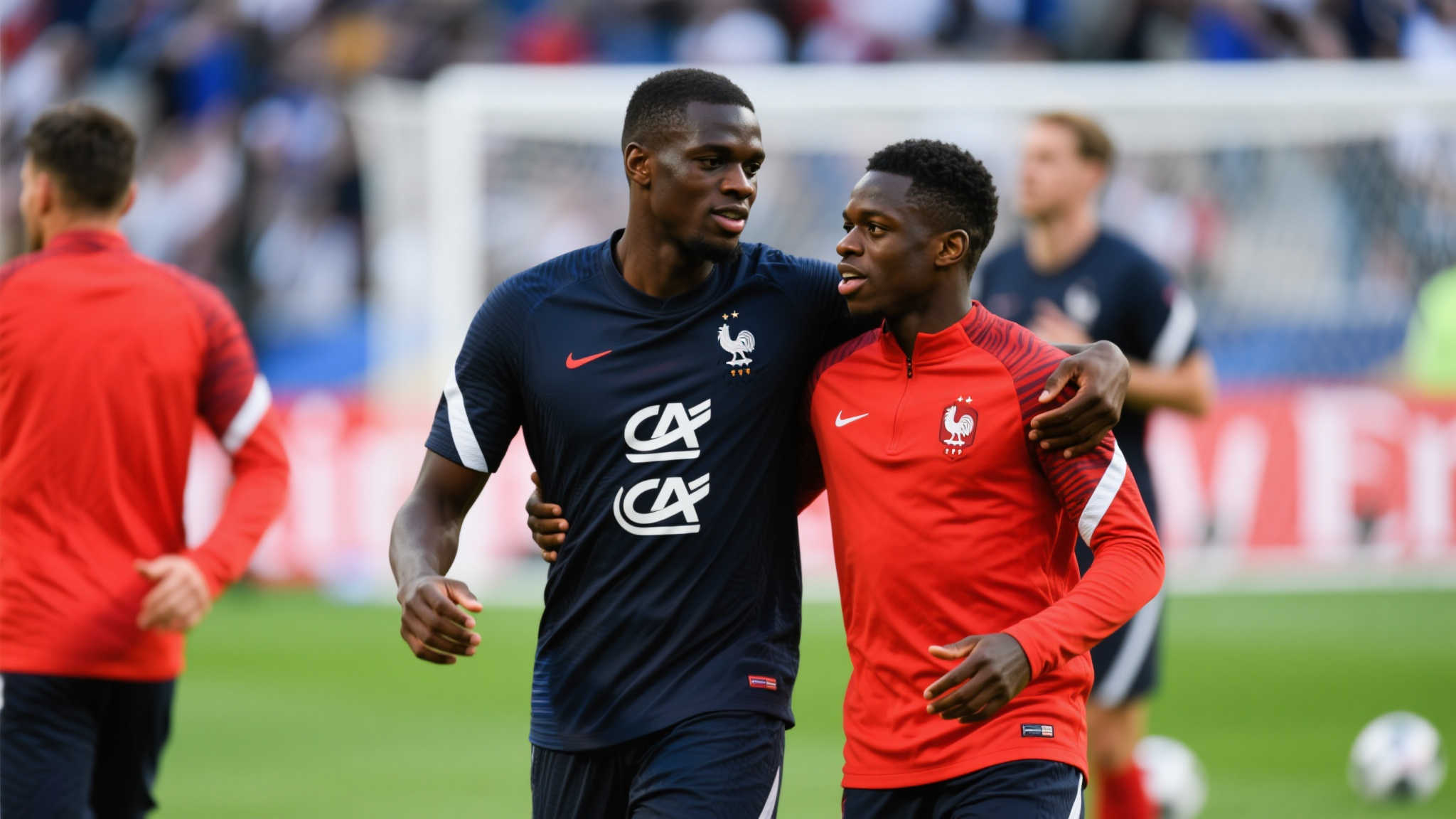 科纳特:与好友登贝莱的情谊因欧冠荣耀更深 足球不仅是一项竞技,更是一种情感连接。在日常训练与